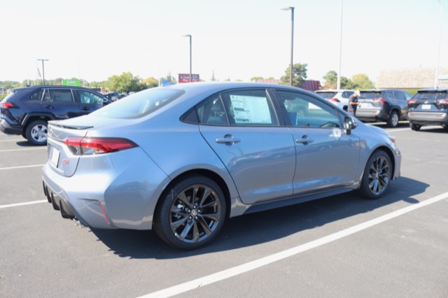 2026 Toyota Corolla XSE photo 2