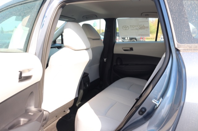 2026 Toyota Corolla Cross L photo 2