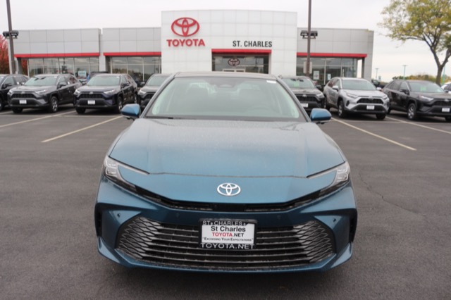 2026 Toyota Camry XLE photo 2