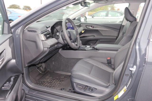 2026 Toyota Camry XLE photo 2